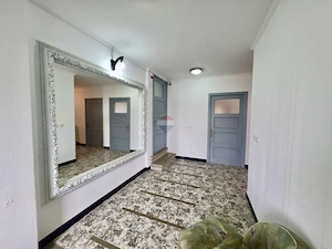 Cladire de 672 mp, gata sa devina clinica, scoala sau sediul afacerii - imagine 8