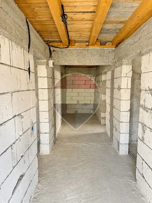 Casa la rosu in Poiana Tapului, Busteni, 3 dormitoare cu baie proprie - imagine 6