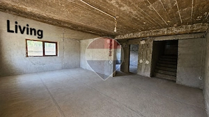 Casa la rosu in Poiana Tapului, Busteni, 3 dormitoare cu baie proprie - imagine 3