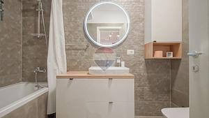 Apartament elegant de închiriat, 3 camere, 2 băi și parcare UNO Brasov - imagine 14