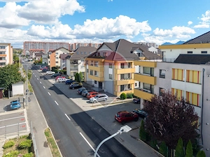 De inchiriat ap. decomandat 2 camere Tractoru - imagine 19