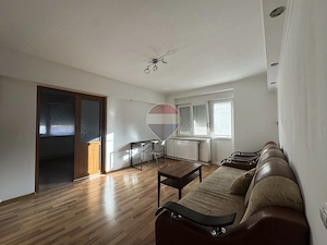 Apartament 2 camere, central Mediaș – Str. Ion Creangă, etaj 2, balcon - imagine 3