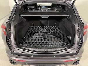 Alfa Romeo Stelvio - imagine 12
