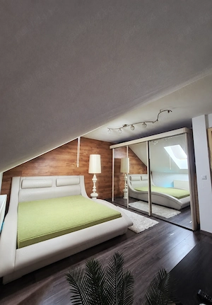 De vânzare apartament 3 camere