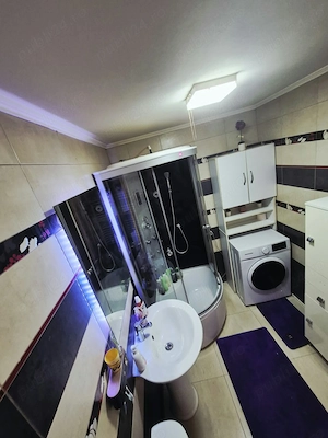 De vânzare apartament 3 camere - imagine 6