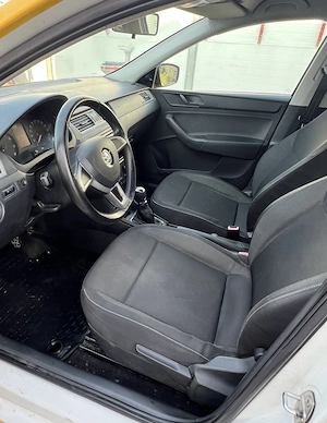 Skoda Rapid GPL an 2014 - proprietar - imagine 5