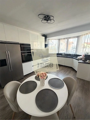 Casa moderna cu 4 camere si 2 bai Cartier Tineretului - imagine 4