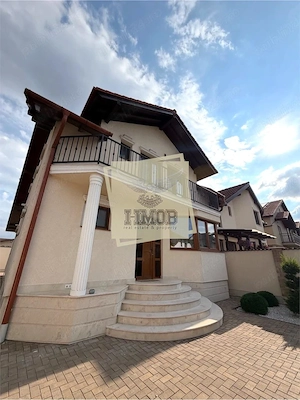 Casa moderna cu 4 camere si 2 bai Cartier Tineretului