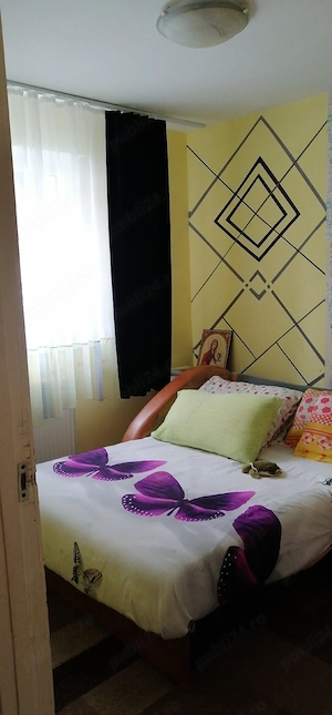 Vand apartament 3 camere 