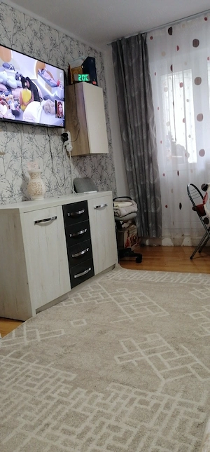 Vand apartament 3 camere  - imagine 3