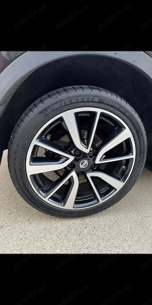 Nissan qashqai 2017 full option