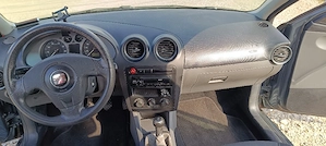 Vând Seat Ibiza 2006  1.2 ; benzina ,distribuție schimbata Pitești . Proprietar