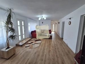 Casa 7 camere 210 mp utili si teren 800 Sibiu - imagine 12