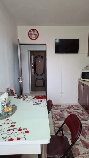 Agentie inchiriem apartament 2 camere,bloc privat,Calea Severinului -Peny-Kaufland,parter inalt lux - imagine 3