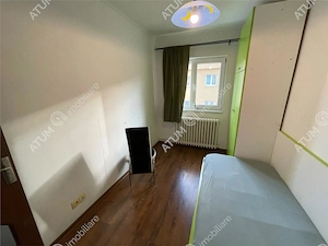 Apartament 3 camere decomandate balcon tip loggie Vasile Aaron Sibiu - imagine 8