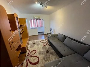 Apartament 3 camere decomandate balcon tip loggie Vasile Aaron Sibiu - imagine 2