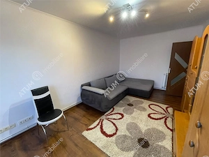 Apartament 3 camere decomandate balcon tip loggie Vasile Aaron Sibiu - imagine 3