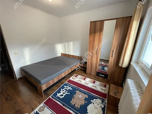 Apartament 3 camere decomandate balcon tip loggie Vasile Aaron Sibiu - imagine 5