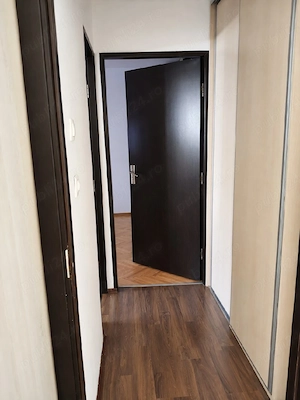 proprietar vand apartament 3 camere - imagine 5