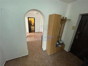 Apartament 3 camere, etaj 1, zona linistita - Nicolina - imagine 5