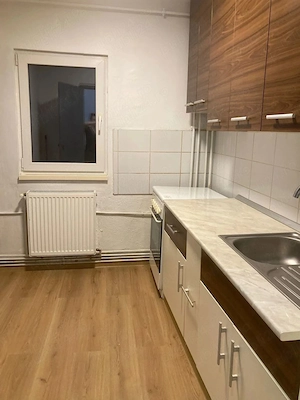 Apartament 2 camere, Etaj 2,decomandat, zona Lipovei, Iulius-Mall, Centrala, Boxa