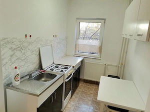 Închiriez apartament cu o camera - imagine 5