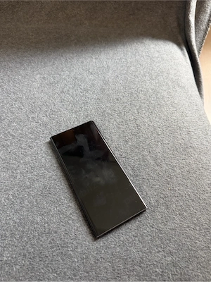 Vand Samsung S22 ultra 256 gb 
