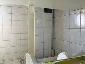 Vând apartament cu 3 camere în Ineu ,etajul 3 ,lângă primărie  - imagine 8