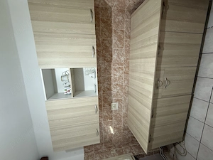 Vând apartament cu 3 camere în Ineu ,etajul 3 ,lângă primărie  - imagine 4