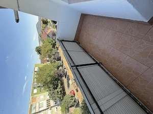 Vând apartament cu 3 camere în Ineu ,etajul 3 ,lângă primărie  - imagine 6