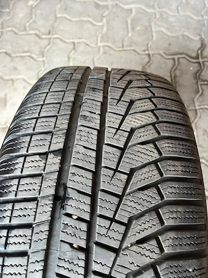 Anvelope Iarna Hankook 225/45/R18 DOT 2024 aproape noi - imagine 3
