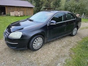 Vând VW Jetta 1.9 tdi 2006 - imagine 4