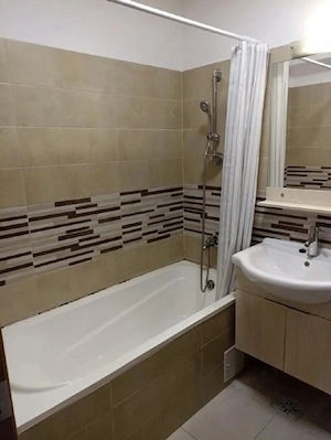 Închiriez apartament 2 camere