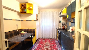 Apartament 4 camere, parter, b-dul Dunarea Micro 21 - imagine 3