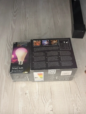 3 smart light bulbs smart wares