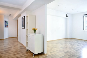 Direct Proprietar | 3 camere | 2 băi | 84 mp | Etaj 10 | RIN Grand Residence | Sector 4 - imagine 2