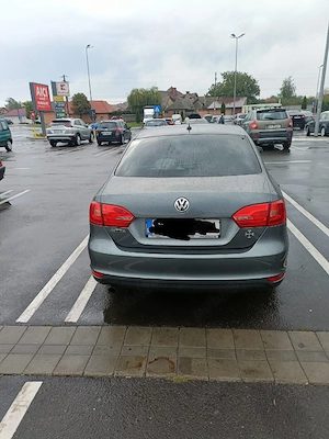 vand VW Jetta-2012 - imagine 6