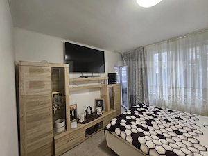 Apartament decomandat cu 3 camere, gradina proprie, parcare, in centrul Floresti - imagine 7