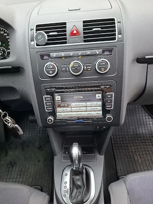 VW Touran 2013 Highline DSG - imagine 5