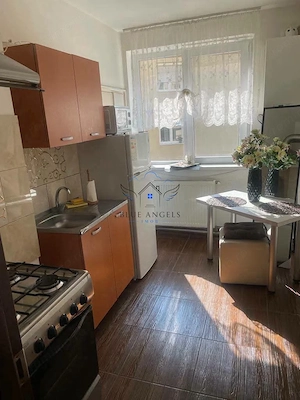 Apartament decomandat si renovat de 2 camere langa AFI - imagine 3