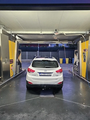Hyundai ix35 2.0 crdi 4wd AUTOMAT  - imagine 2
