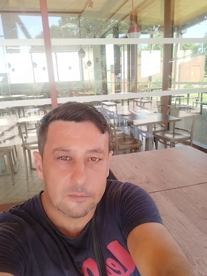 Bărbat 45 ani caut femeie 40-50 ani 