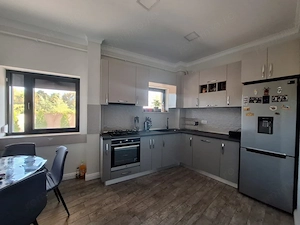 Apartament lux 3 decomandate, 87 mp, bloc 2020 zona Cornitoiu - imagine 9