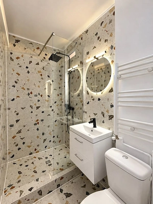 Apartament 1 camera  renovat | Central   Ba lcescu | 5 min UVT | Privelis te superba  - imagine 8
