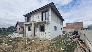 Vila individuala P+1+Pod Comuna 1 Decembrie 217000 E