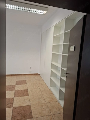 Proprietar inchiriez parter casa - imagine 8
