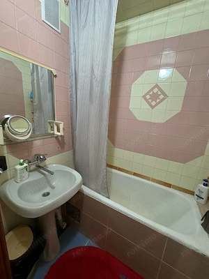 Ofer spre închiriere apartament cu 3 camere în zona Gara de Nord