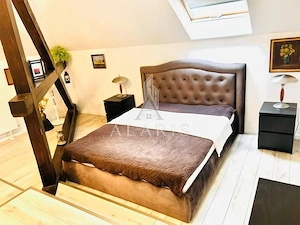 Apartament modern cu 4 camere, curte, zona Balcescu