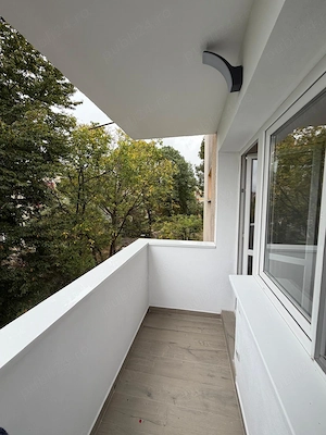 Apartament cu 2 camere, etaj 3, renovat recent, Astra - imagine 3