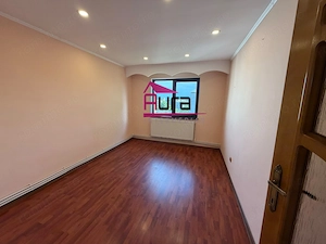 Apartament 3 camere zona Vest - imagine 5